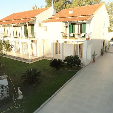 アパート Oasis Club *