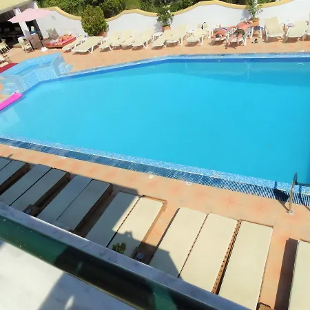 アパート Oasis Club