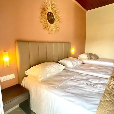 アパート Oasis Club