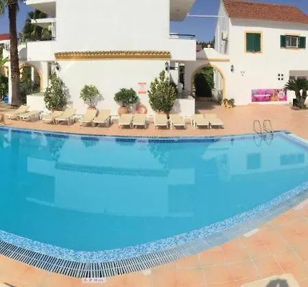 Oasis Club * Kavos