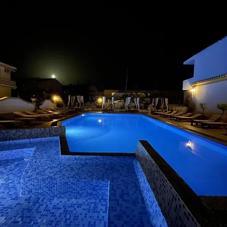 Apartment Oasis Club *