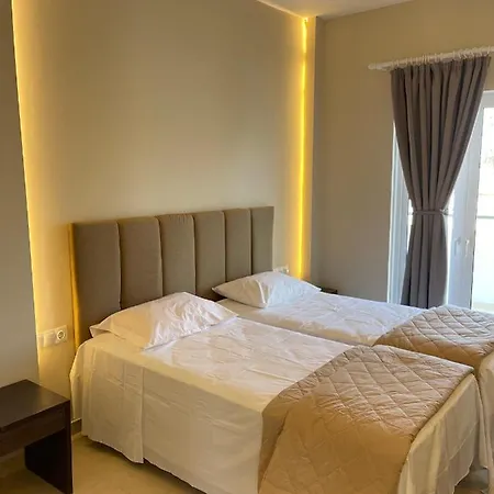 Oasis Club Apartment