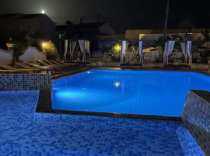 Oasis Club