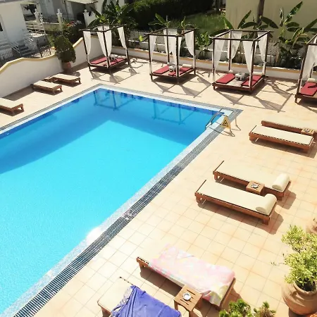 Oasis Club شقة Kávos