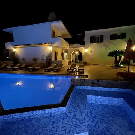 Oasis Club